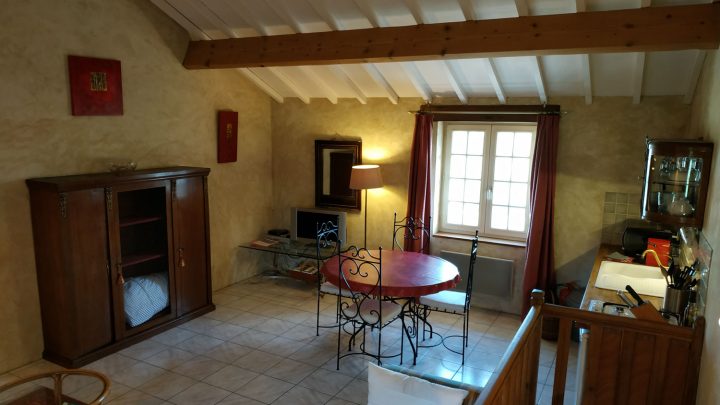 petit-manoir-gites-vienne-chambre (9)